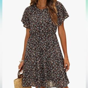 NWT Short Sleeve Floral Chiffon Flowy Dress